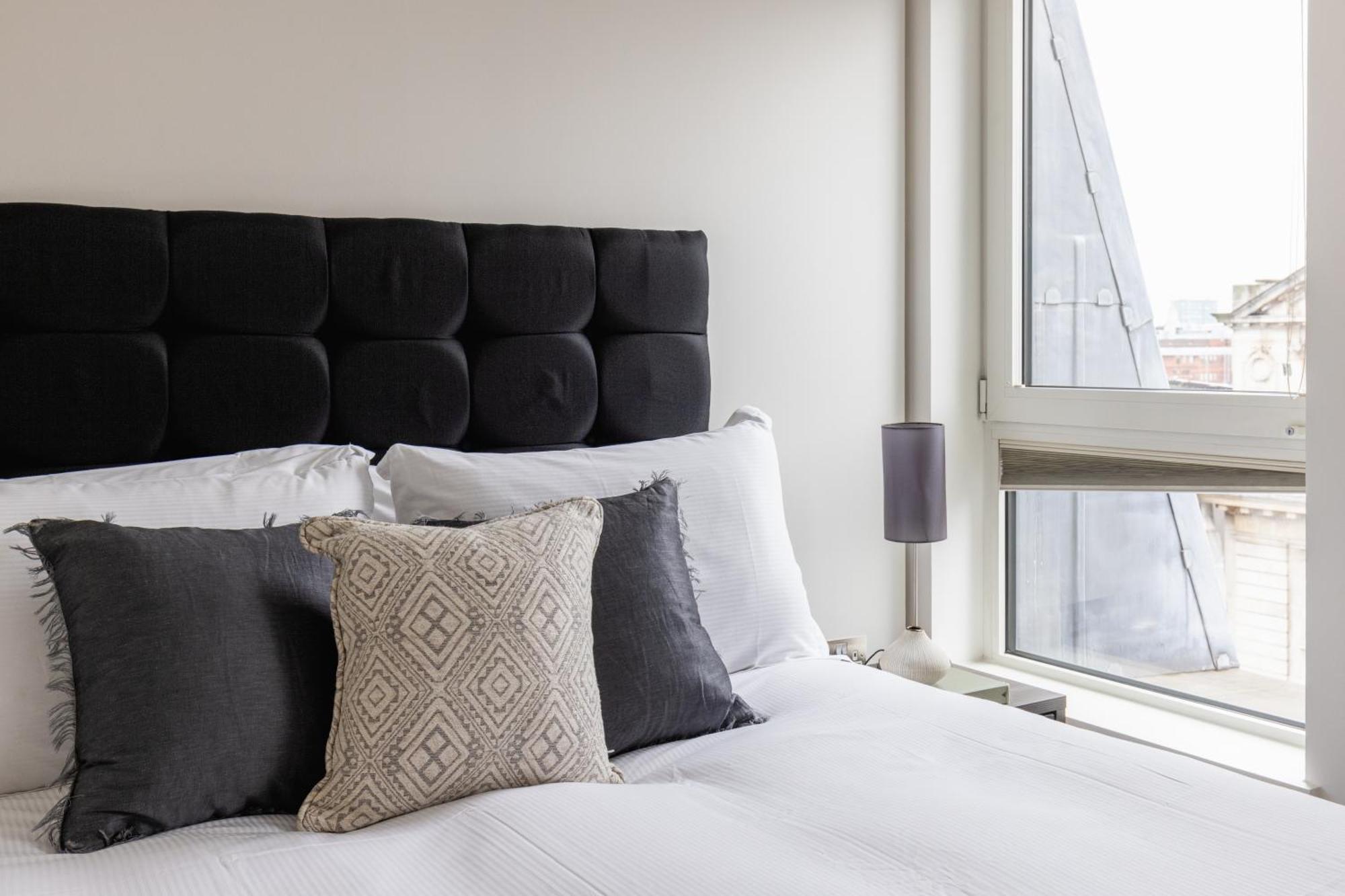 Native Marylebone Lane Apartment London Bagian luar foto